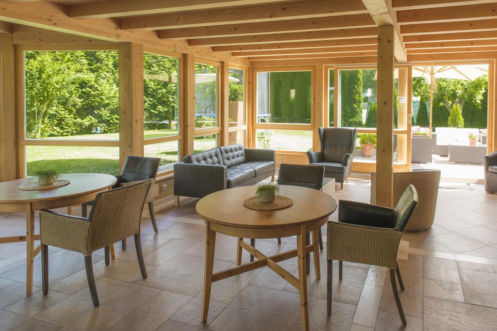 Residence-Garni Haus Tschenett Prato allo Stelvio Esterno foto
