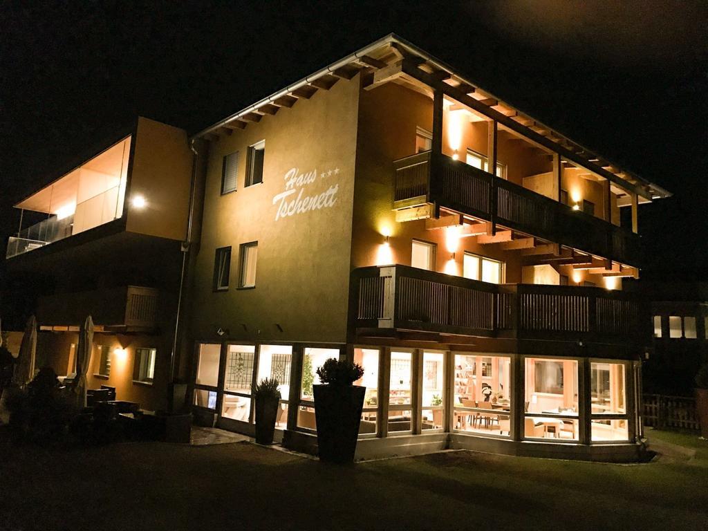 Residence-Garni Haus Tschenett Prato allo Stelvio Esterno foto