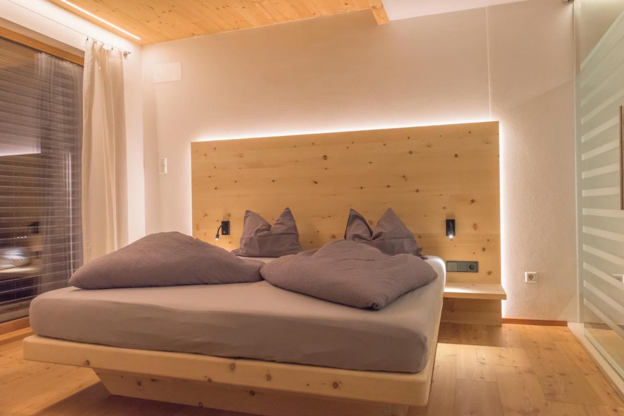 Residence-Garni Haus Tschenett Prato allo Stelvio Esterno foto