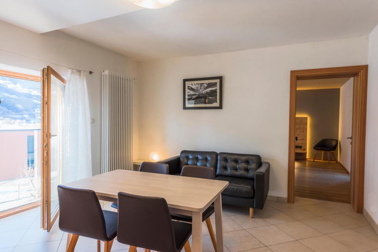 Residence-Garni Haus Tschenett Prato allo Stelvio Esterno foto
